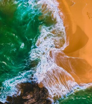 Tricolour at Murder Hole beach