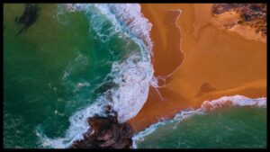 Tricolour at Murder Hole beach (Landscape)